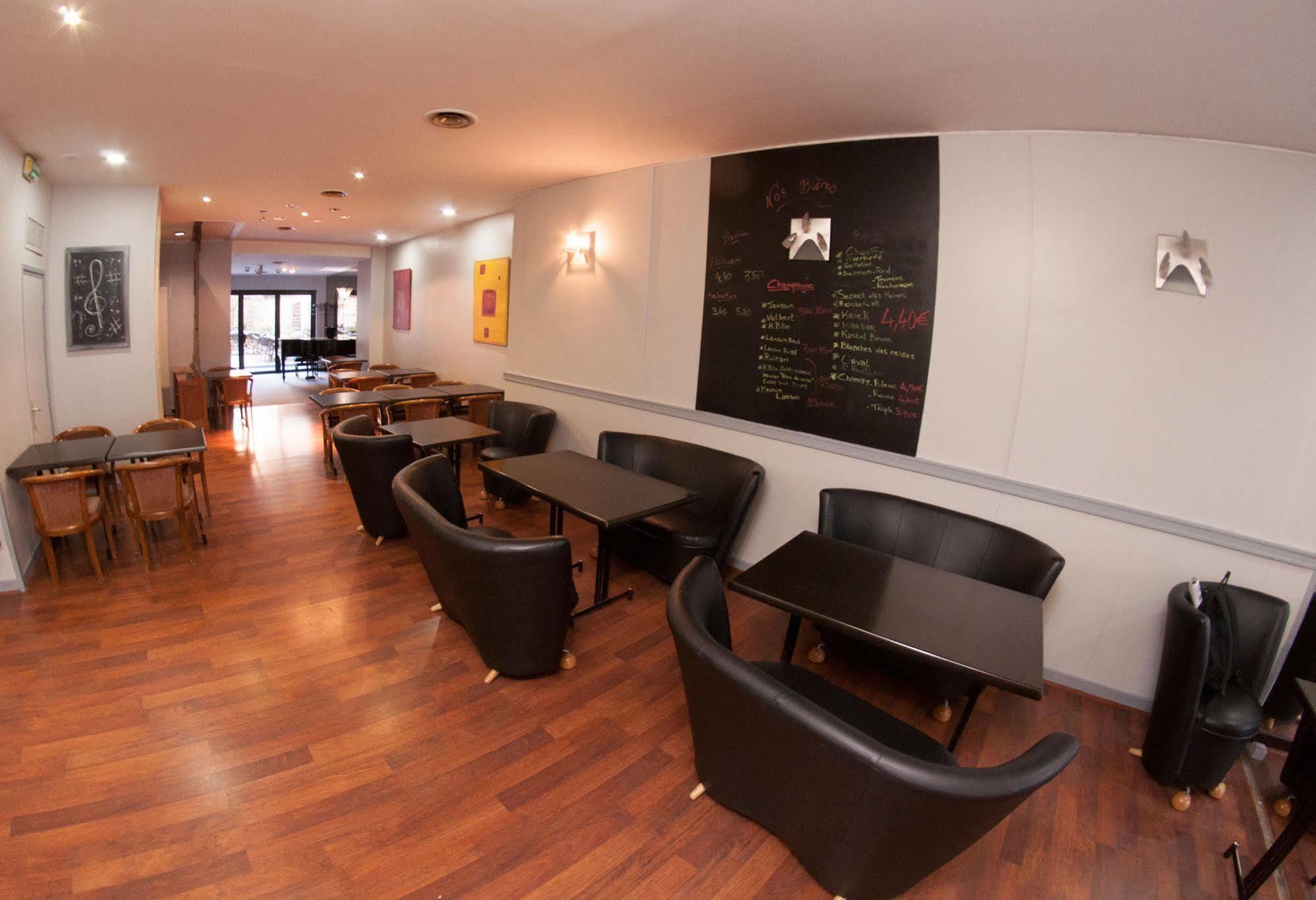 Hôtel Gambetta - Café Des Artistes Reims Buitenkant foto