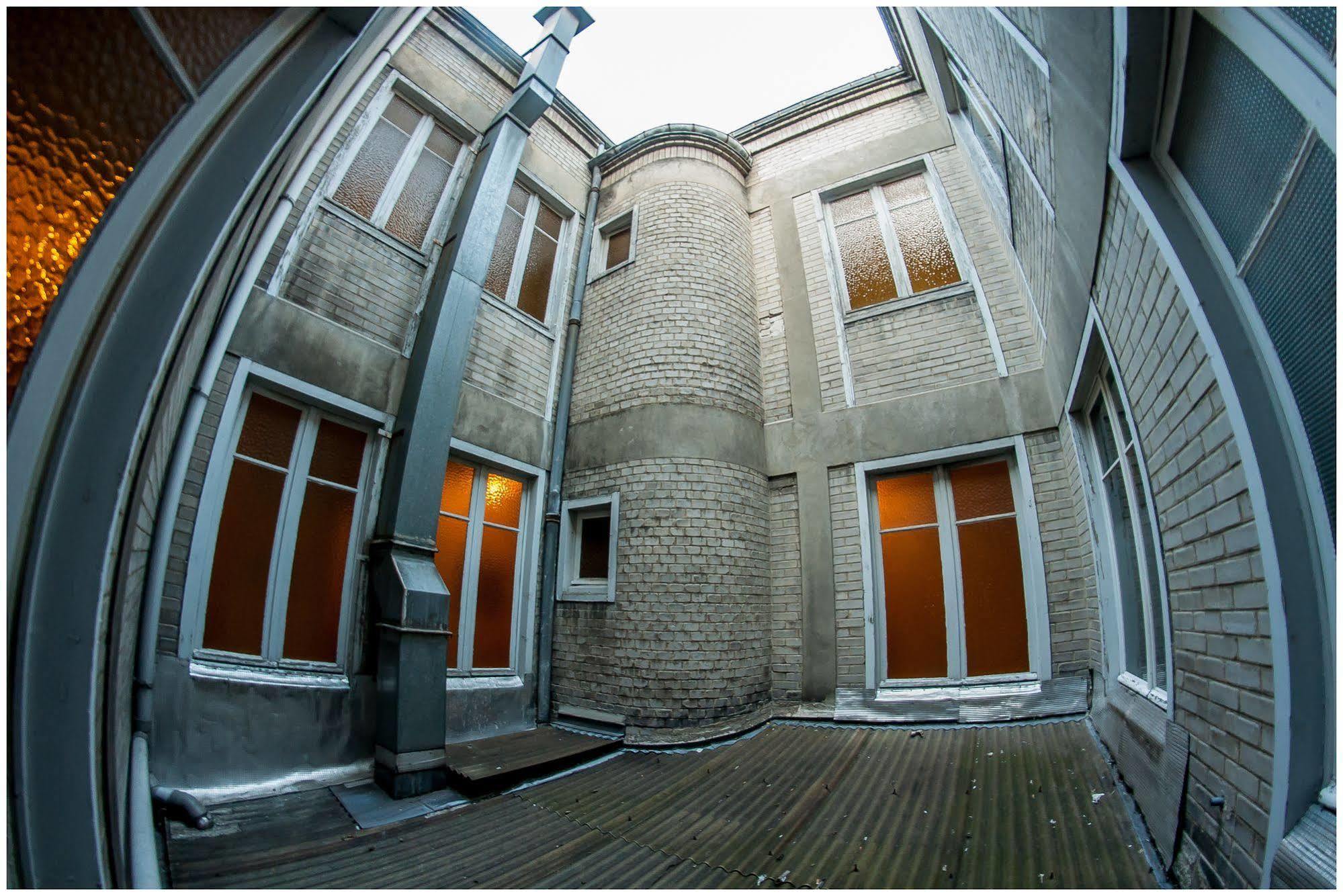 Hôtel Gambetta - Café Des Artistes Reims Buitenkant foto